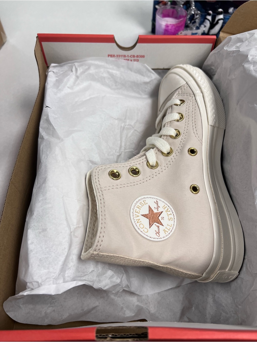 #819 Converse Chuck 70 Metallic Patch Light Dune Gold High Top W5 NIB - Picture 2 of 9